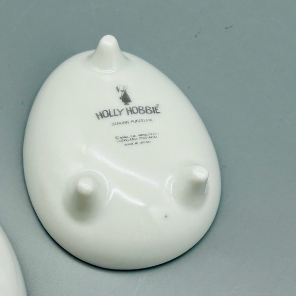 1970’s Holly Hobbie Porcelain Egg Shaped Trinket Box - Picture 7 of 9